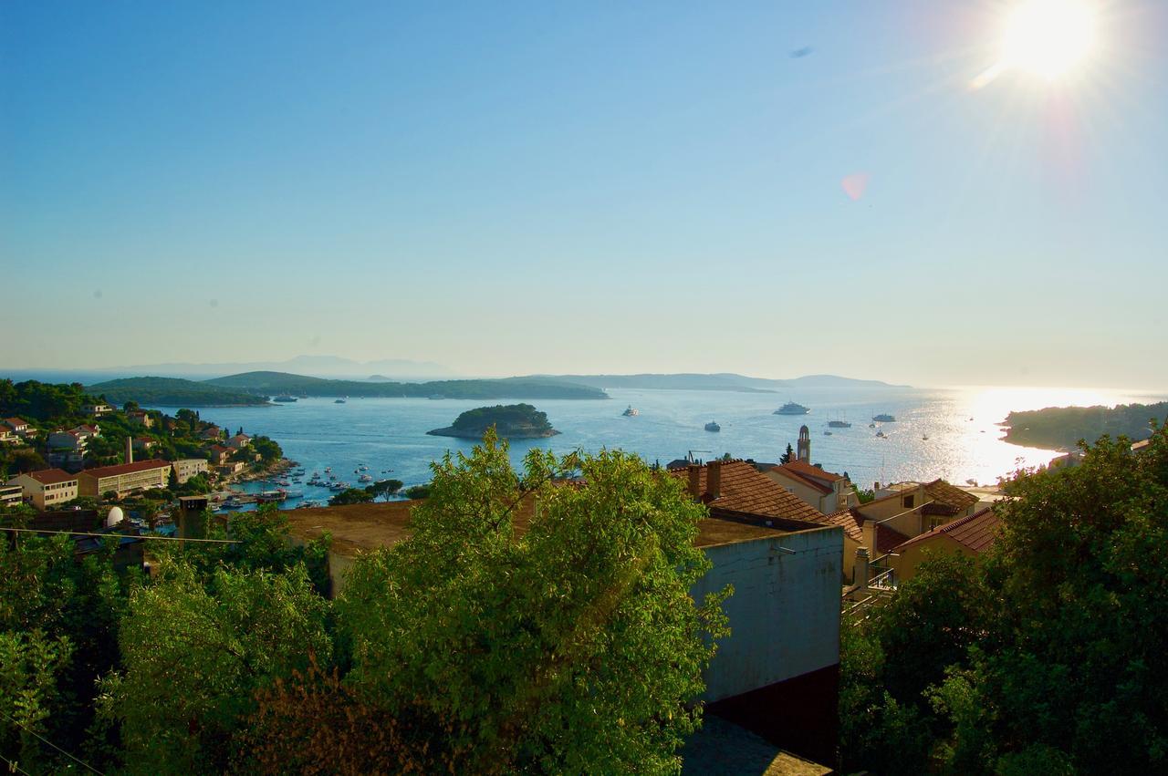 Apartments Petricevic Hvar Exterior foto