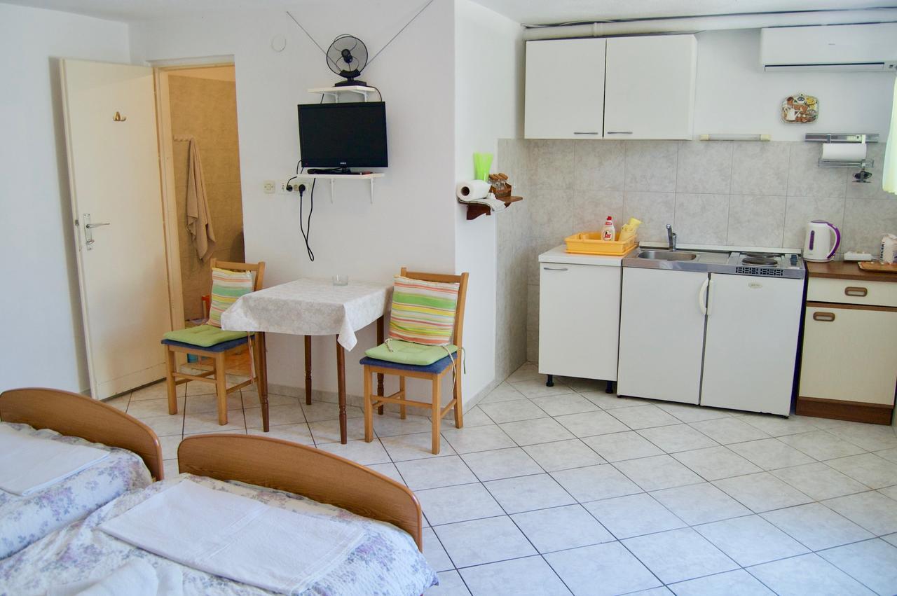 Apartments Petricevic Hvar Exterior foto