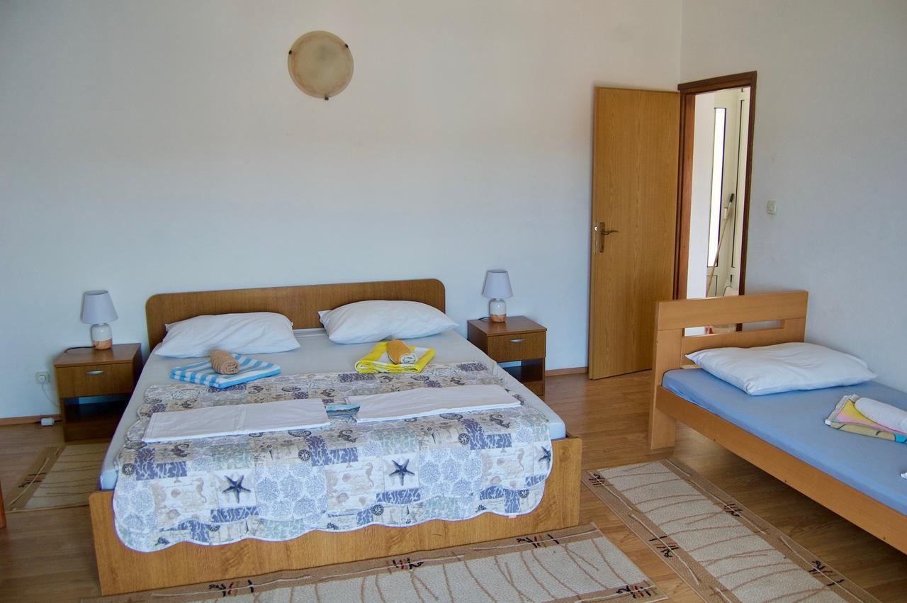 Apartments Petricevic Hvar Quarto foto